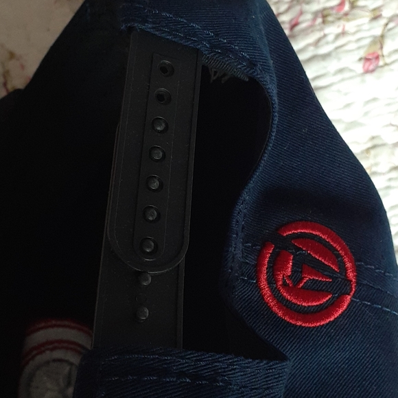 Captain America Snapback Cap - Picture 4 of 4